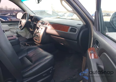 2013 GMC Yukon Xl 1500 Slt z USA, uszkodzony, nr VIN 1GKS2KE77DR126897